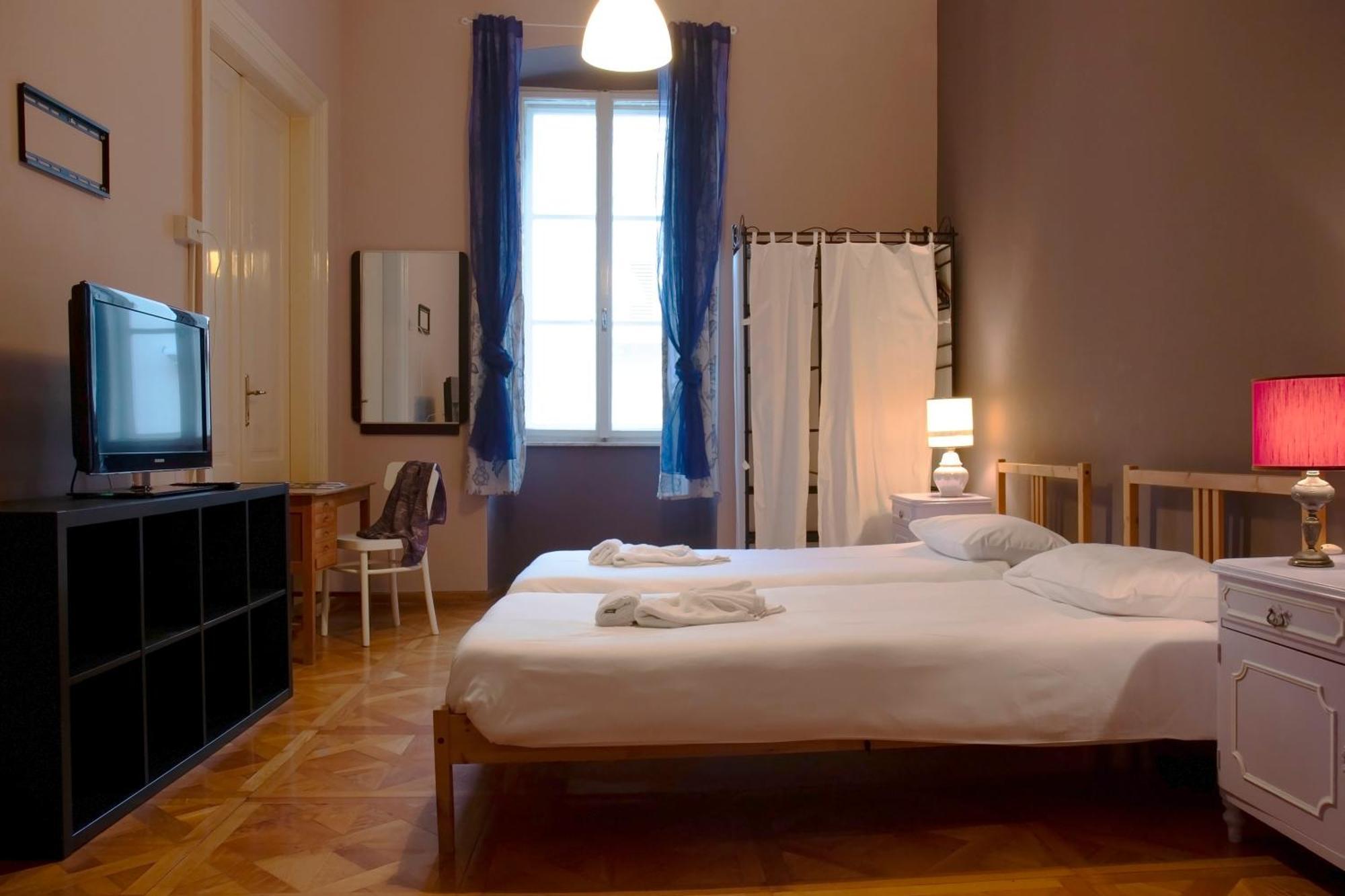 Hostel Teatro Trieste Eksteriør bilde