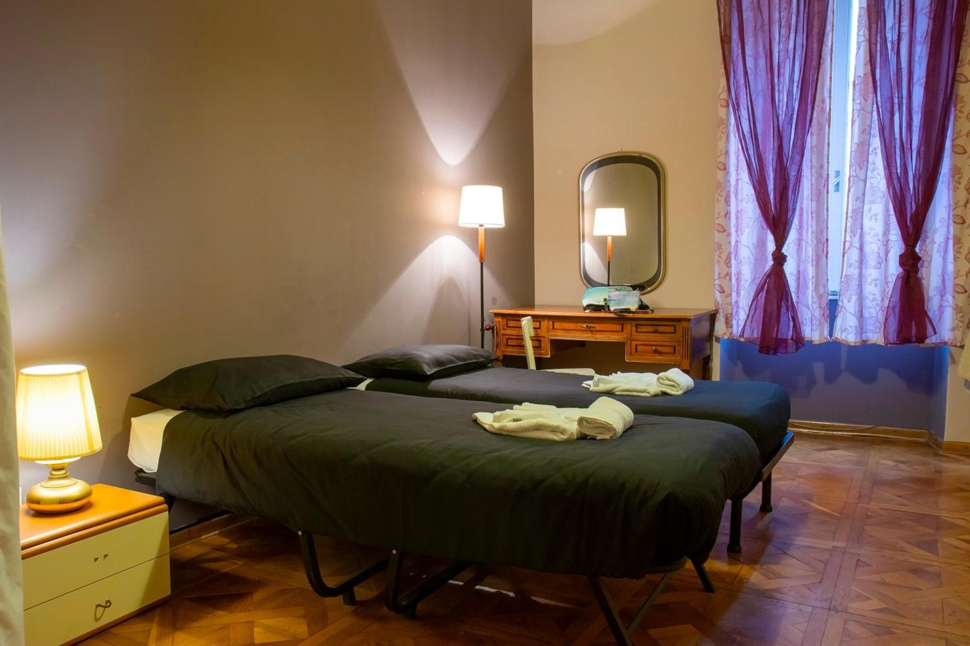 Hostel Teatro Trieste Eksteriør bilde
